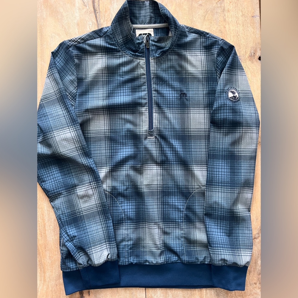 Travis Mathew 1/4 Zip X Pebble Besch GC